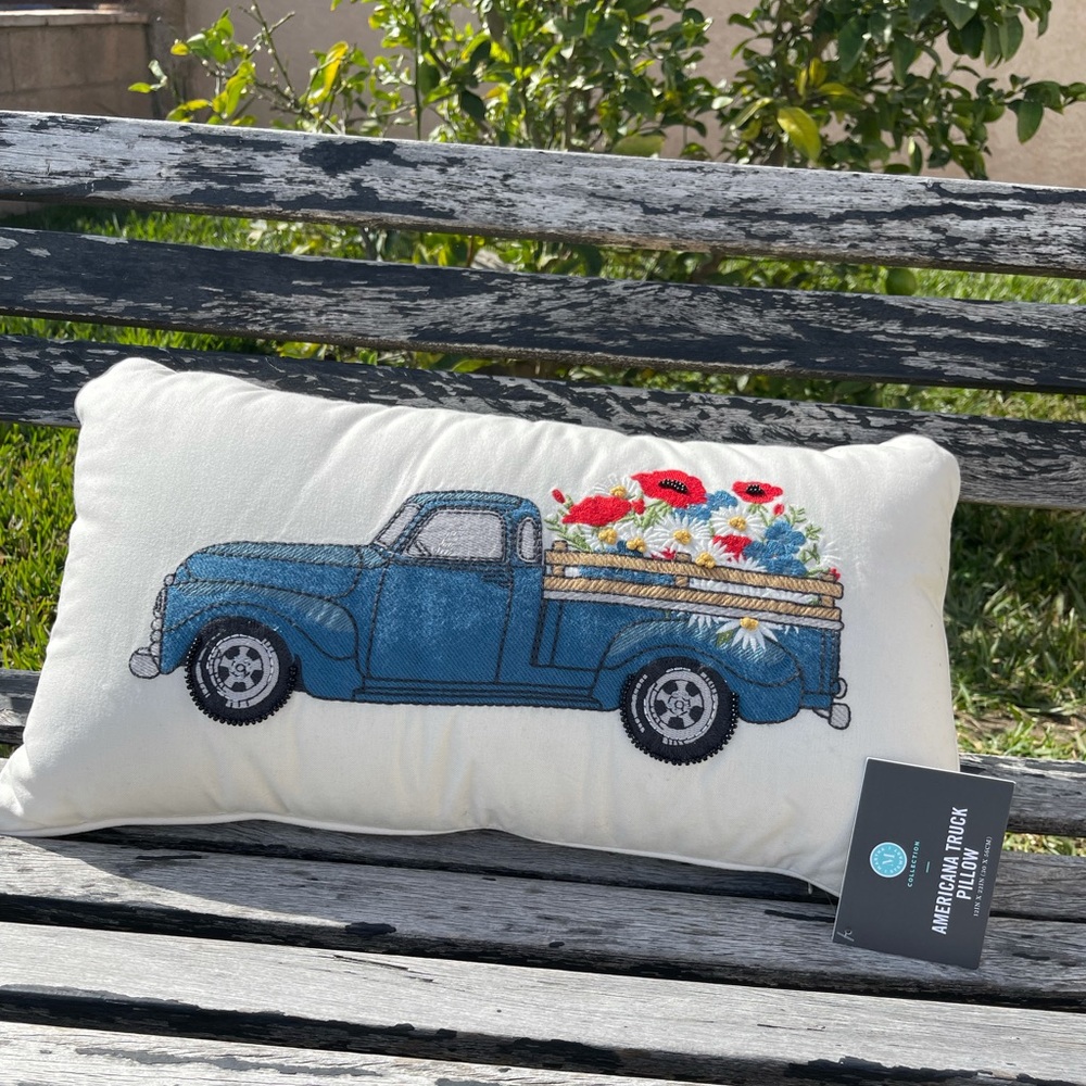 MARTHA STEWART AMERICAN TRUCK DECORATIVE PILLOW embroidered Rectangle new